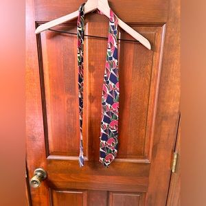 ROBERT STOCK VTG Tie, no stains or tears.